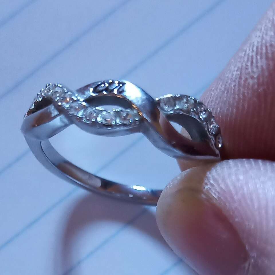 Silver ctr ring size 7.5