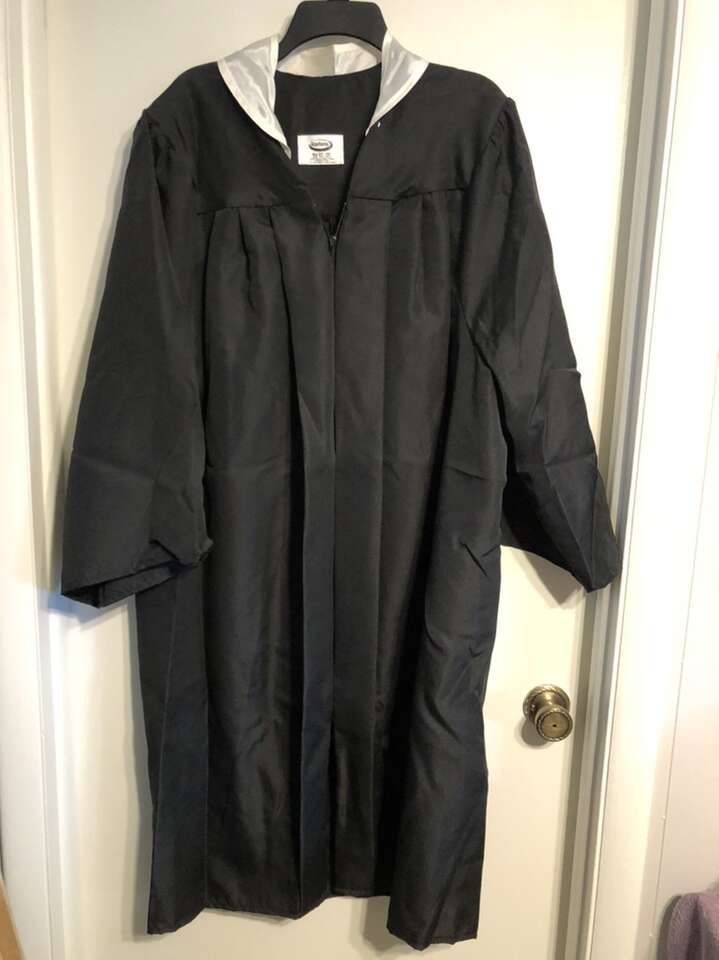 Bachelor's Graduation Gown