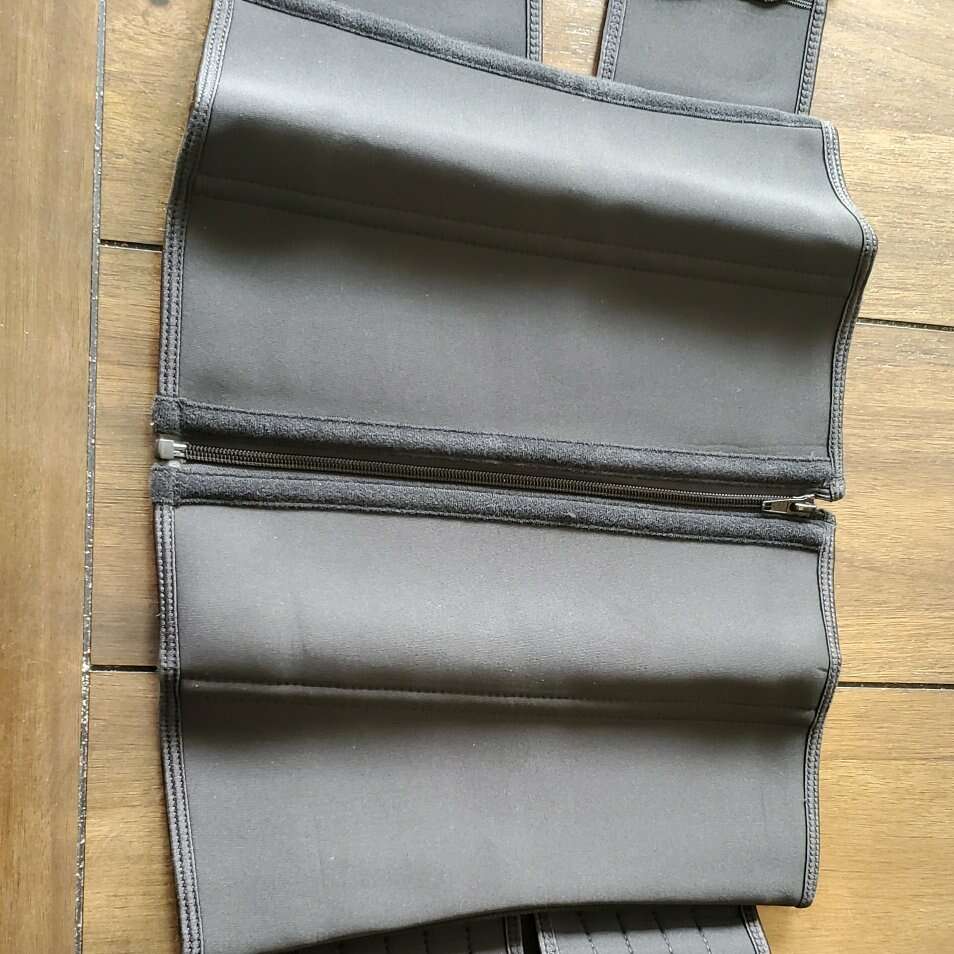 Waist trainer / back brace