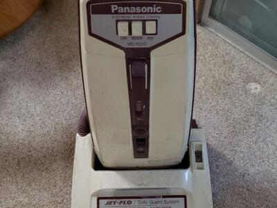 Panasonic MC6220 Jet-Flo Vacuum