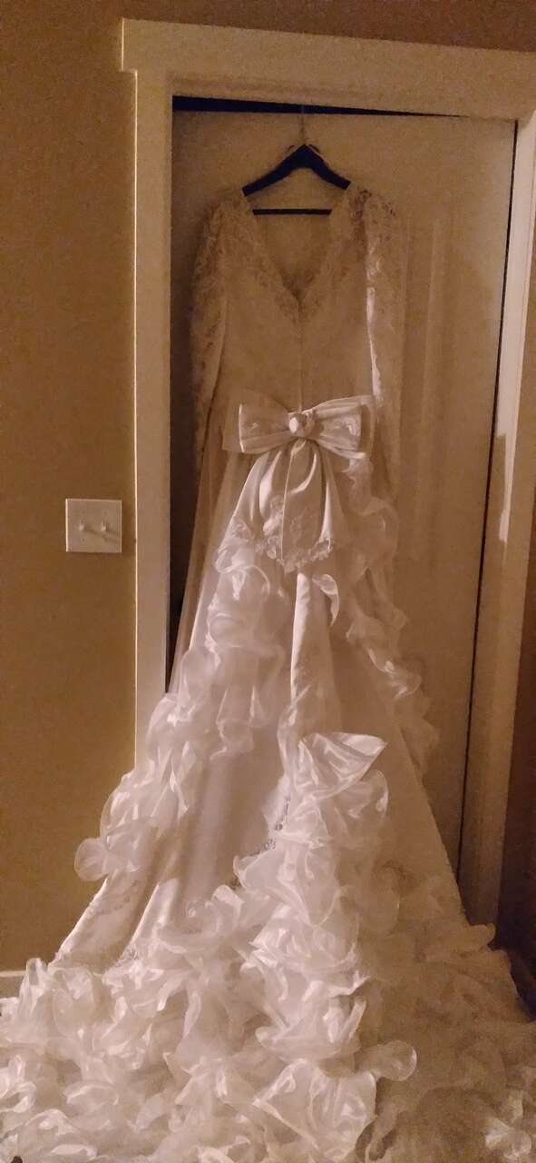 Wedding dress for sale Weddings