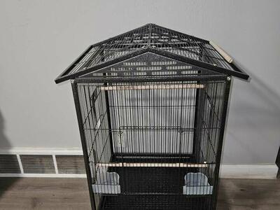 Brand new M size cage on wheels