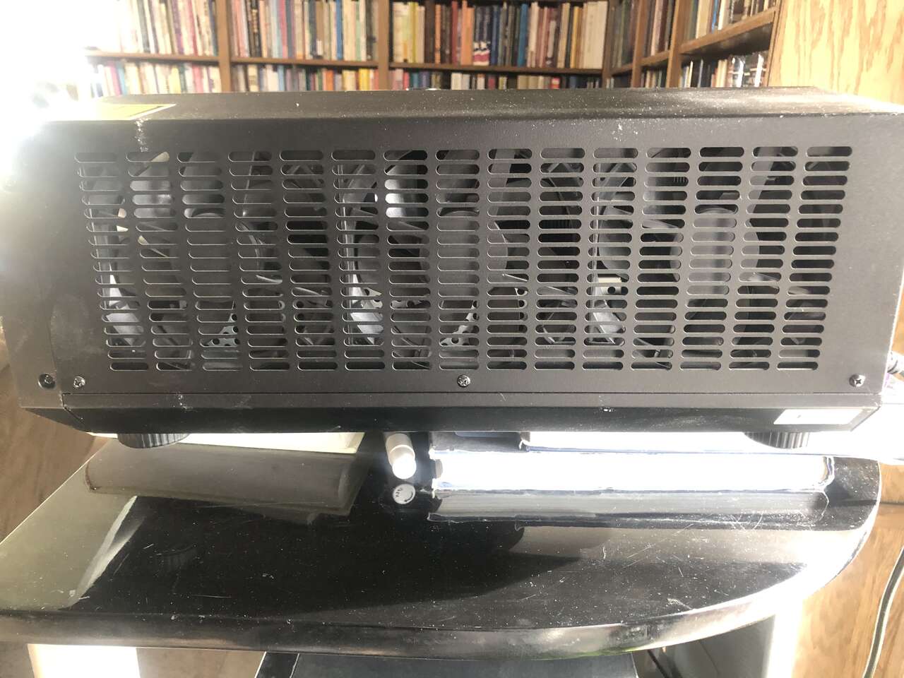 Apptronics AL-FU720A Projector 5500 Lumens