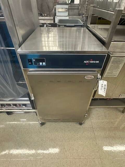 ALTO SHAAM HEATED HOLDING CABINET (4 AVALIBLE)