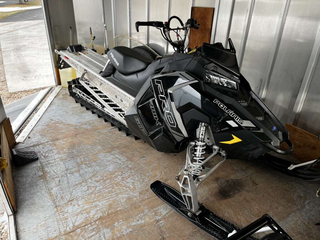 2018 Polaris RMK Pro  800