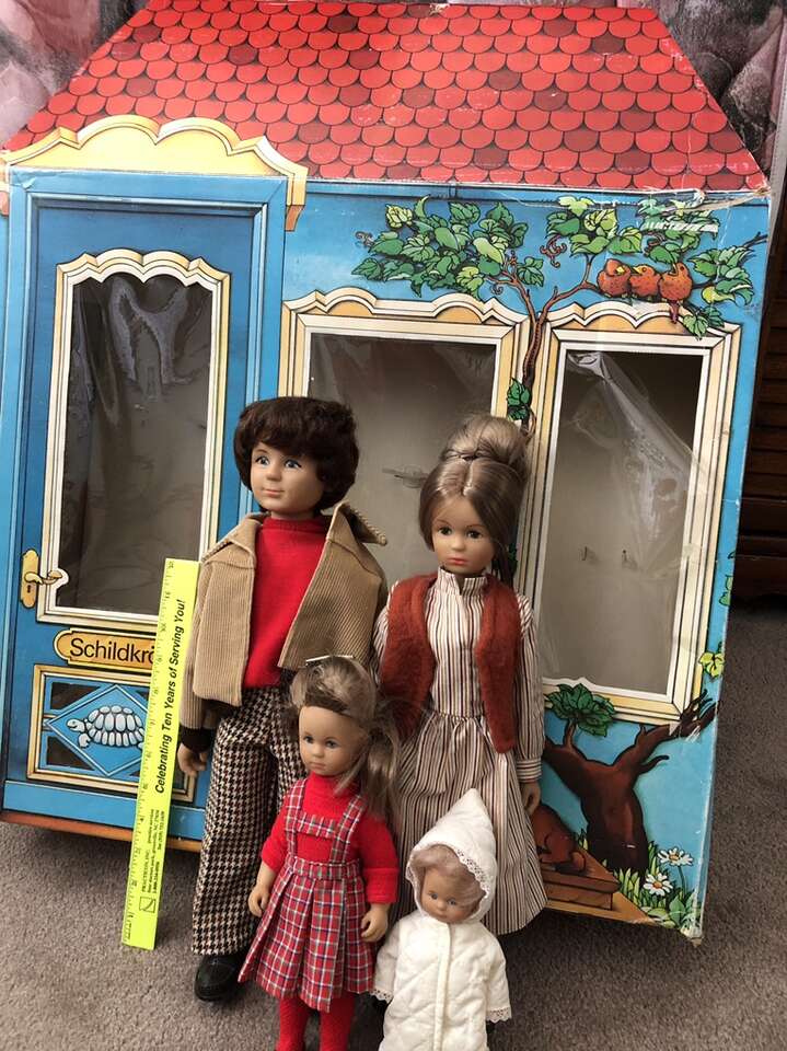 Vintage Schildkrot Vinyl Doll Family