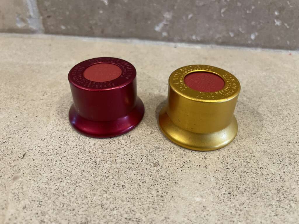 2 Vintage Fizz-Whiz Bottle Caps Like New