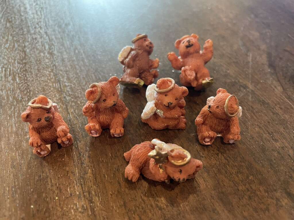 7 Tiny New Resin Teddy Bear Angels W/Glitter Wings