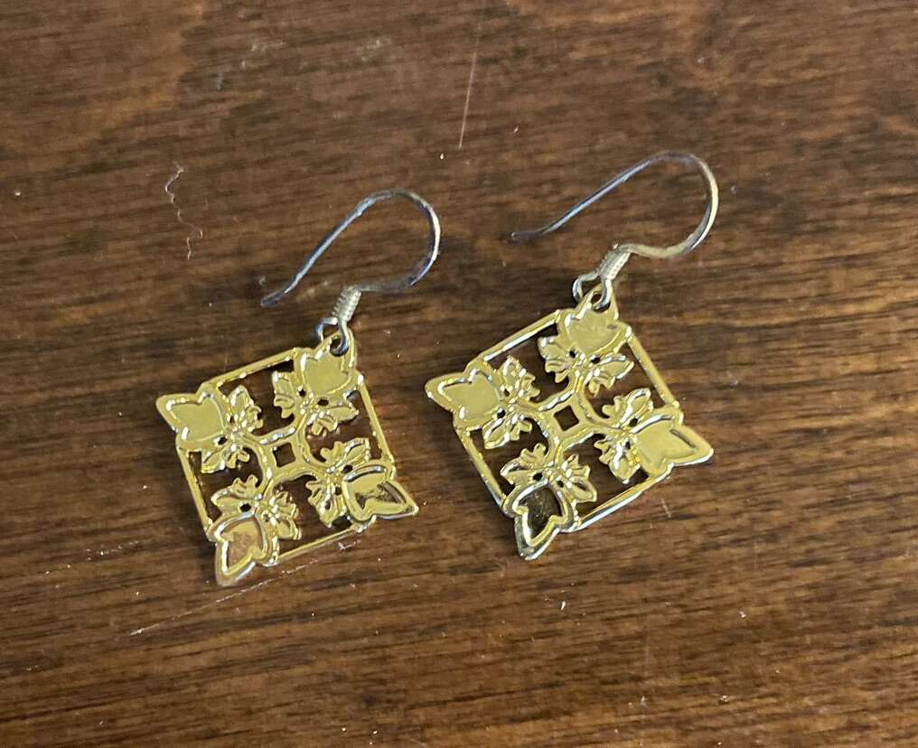Pair Of Gold Tone Earrings W/ Hawaiian Kukui Trees
