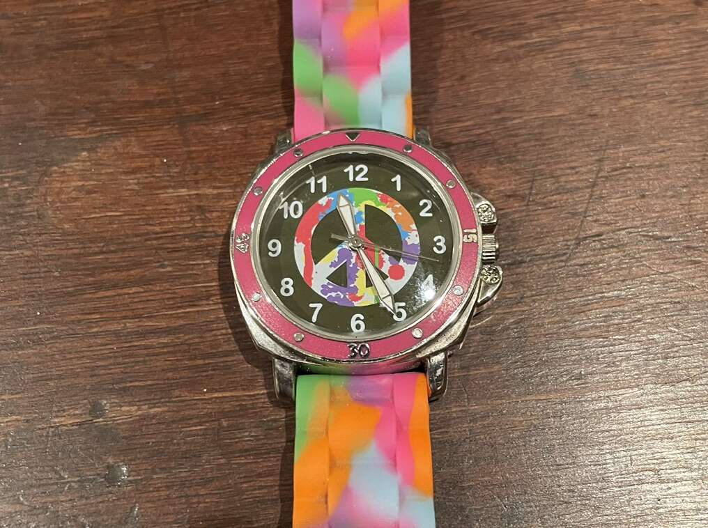 Frenzy Peace Watch W/ Colorful Rubber Band