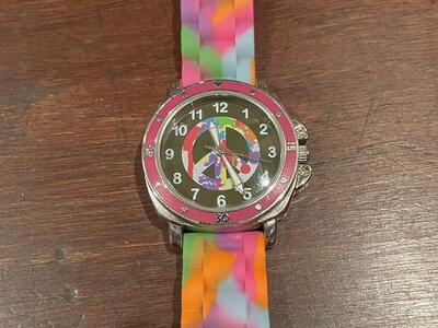 Frenzy Peace Watch W/ Colorful Rubber Band