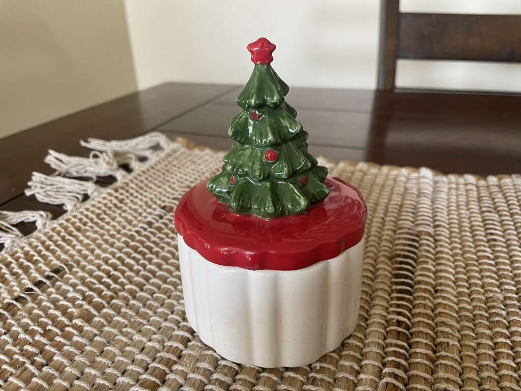 Small Dish W/ Christmas Tree On The Lid