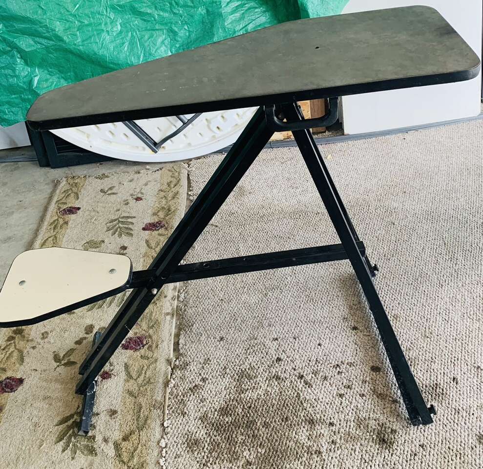 Folding ShootIng Table & Molded Rubber Gun Rests