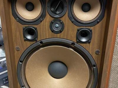 Vintage Kenwood KL-777 Speaker System