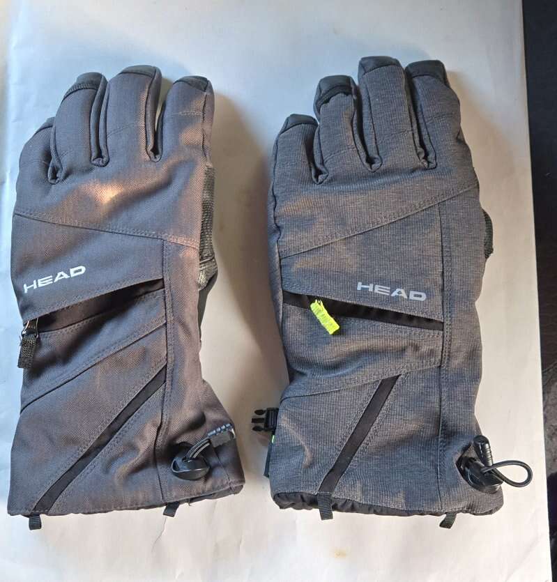Head Ski or Snowboarding Glove BOTH are RIGHT Hand