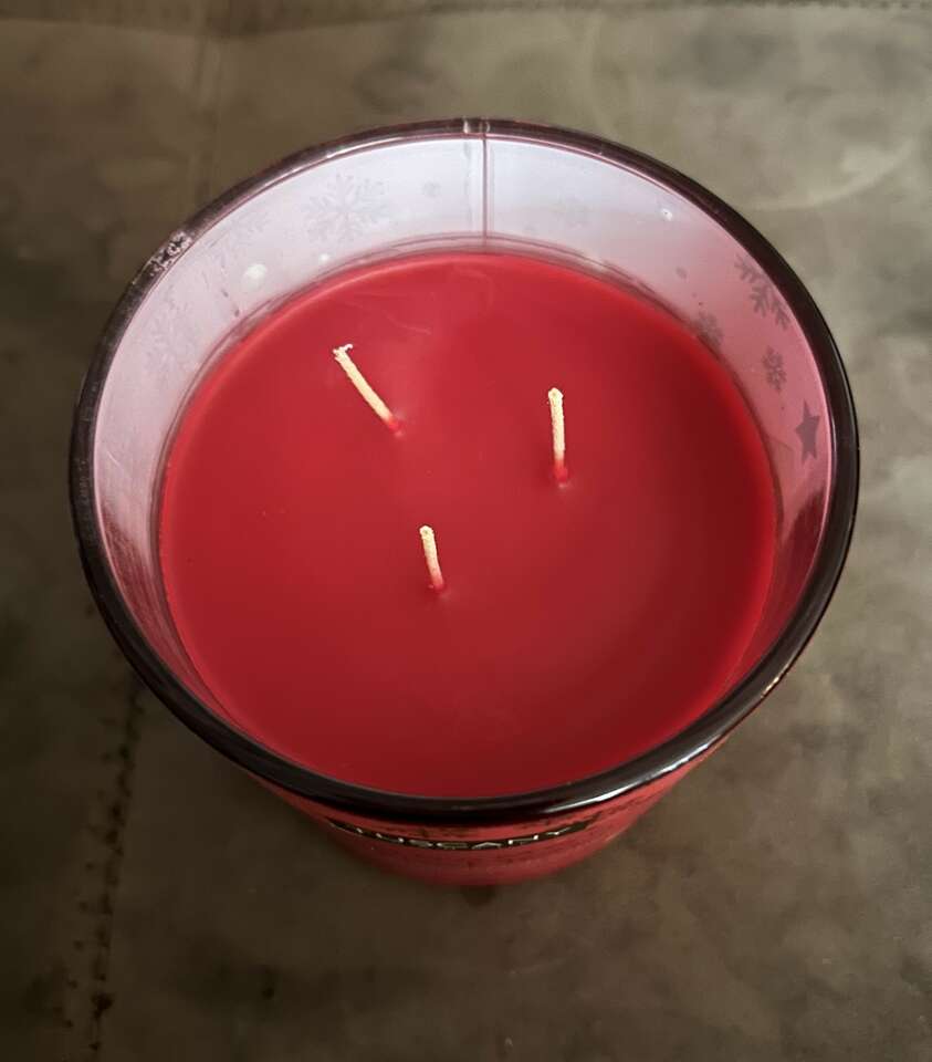 Brand New - Tuscany Candle Limited Edition Cinnamon Wishes Scented Jar Candle 12 Oz