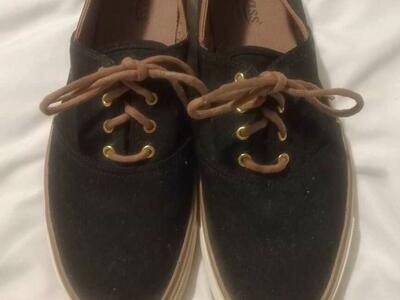 Men's Bass size 9 Medium shoes