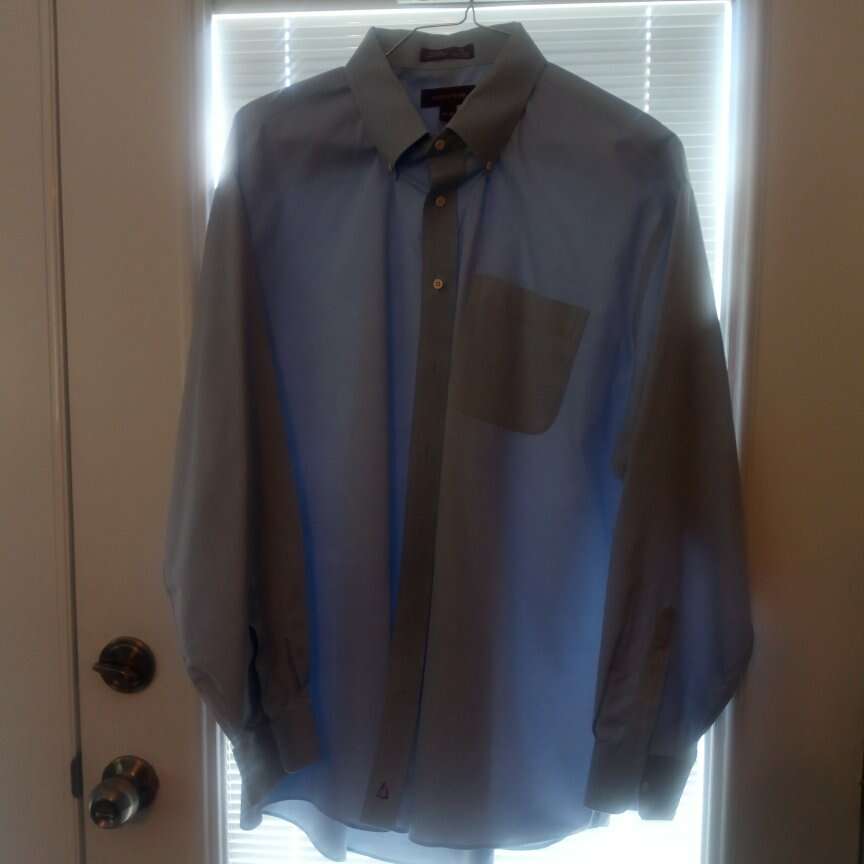 Men's like new Nordstrom 18 1/2 - 35 button down
