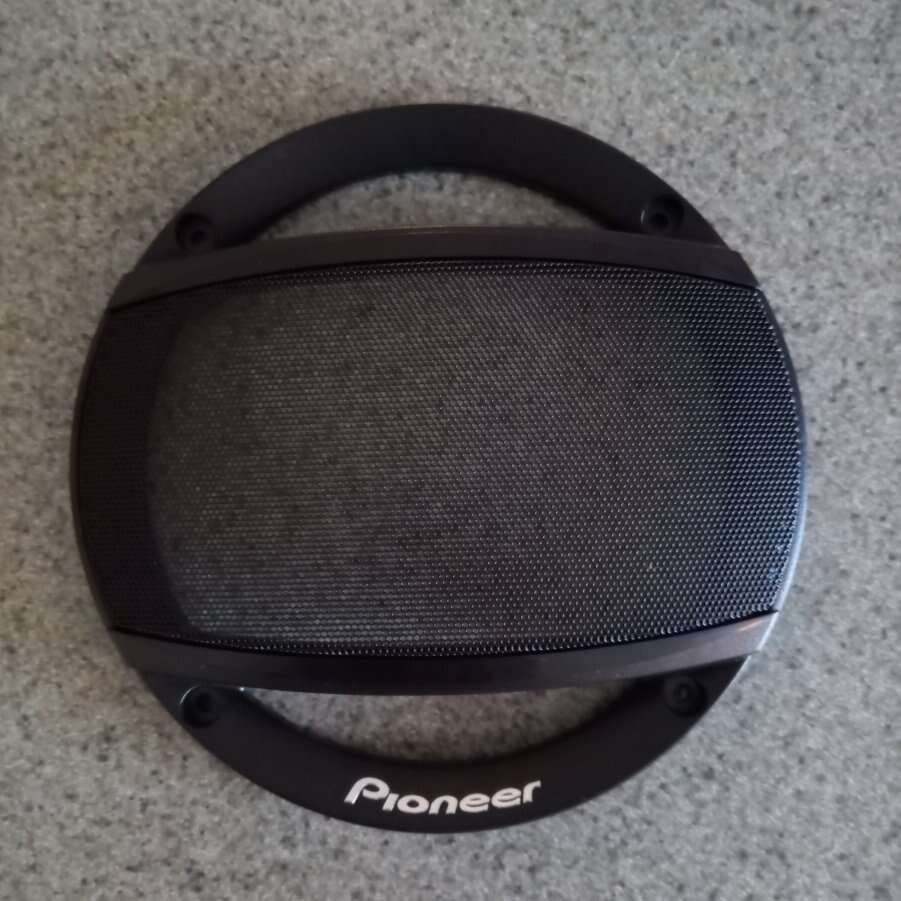 Replacement speaker grills