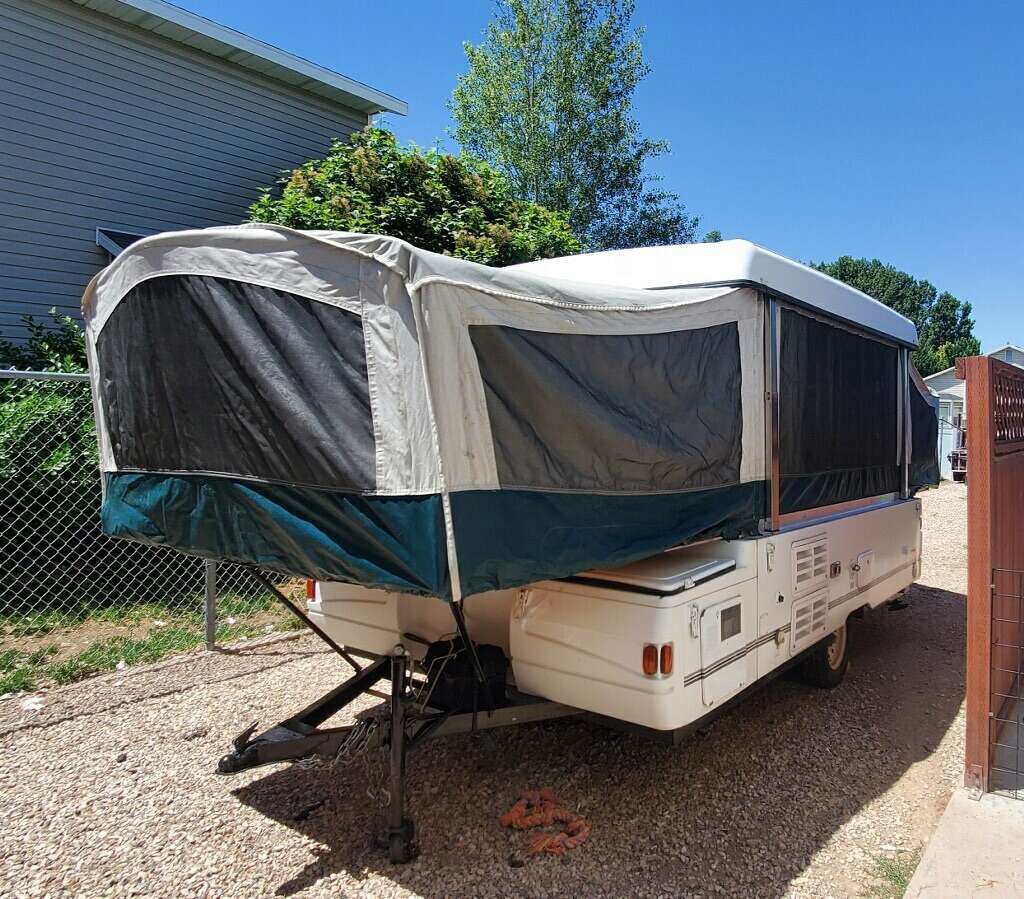 2001 Coleman 12 Foot Tent… Recreational Vehicles