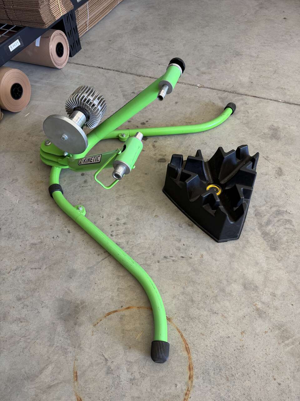 Kurt Kinetic Rock N Roll Wheel On Indoor Bike Cycling Trainer