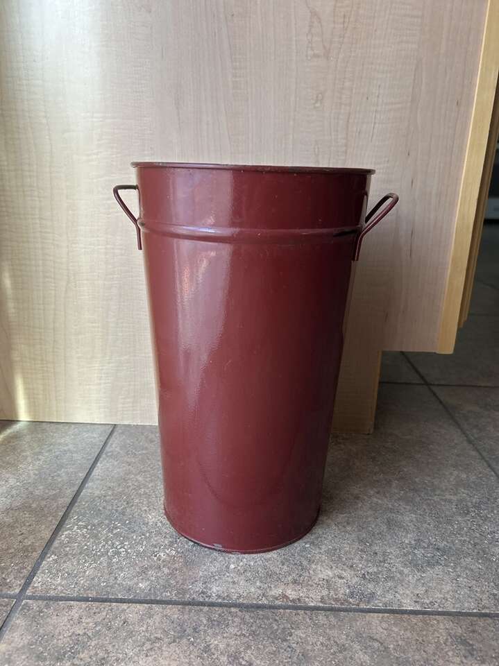 Large Burgundy Metal French Flower BucKet Decor