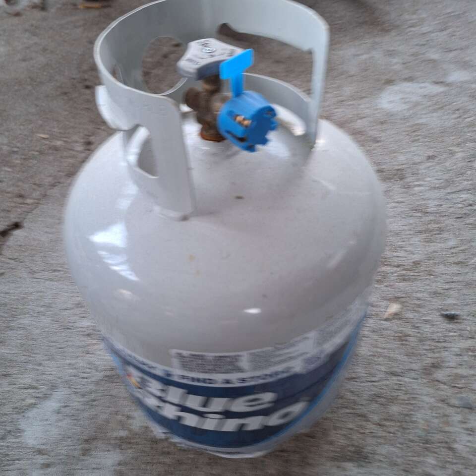 full bottle of propane