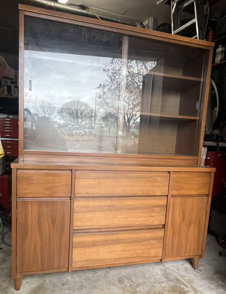 Vintage Classic Mcm Walnut Hutch Furniture