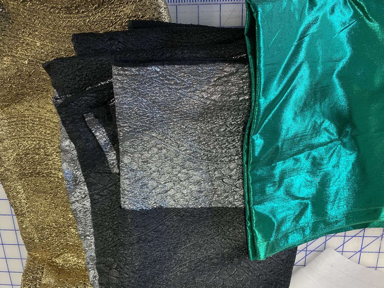 Many fabric pieces, all kinds, great prices, check out photos