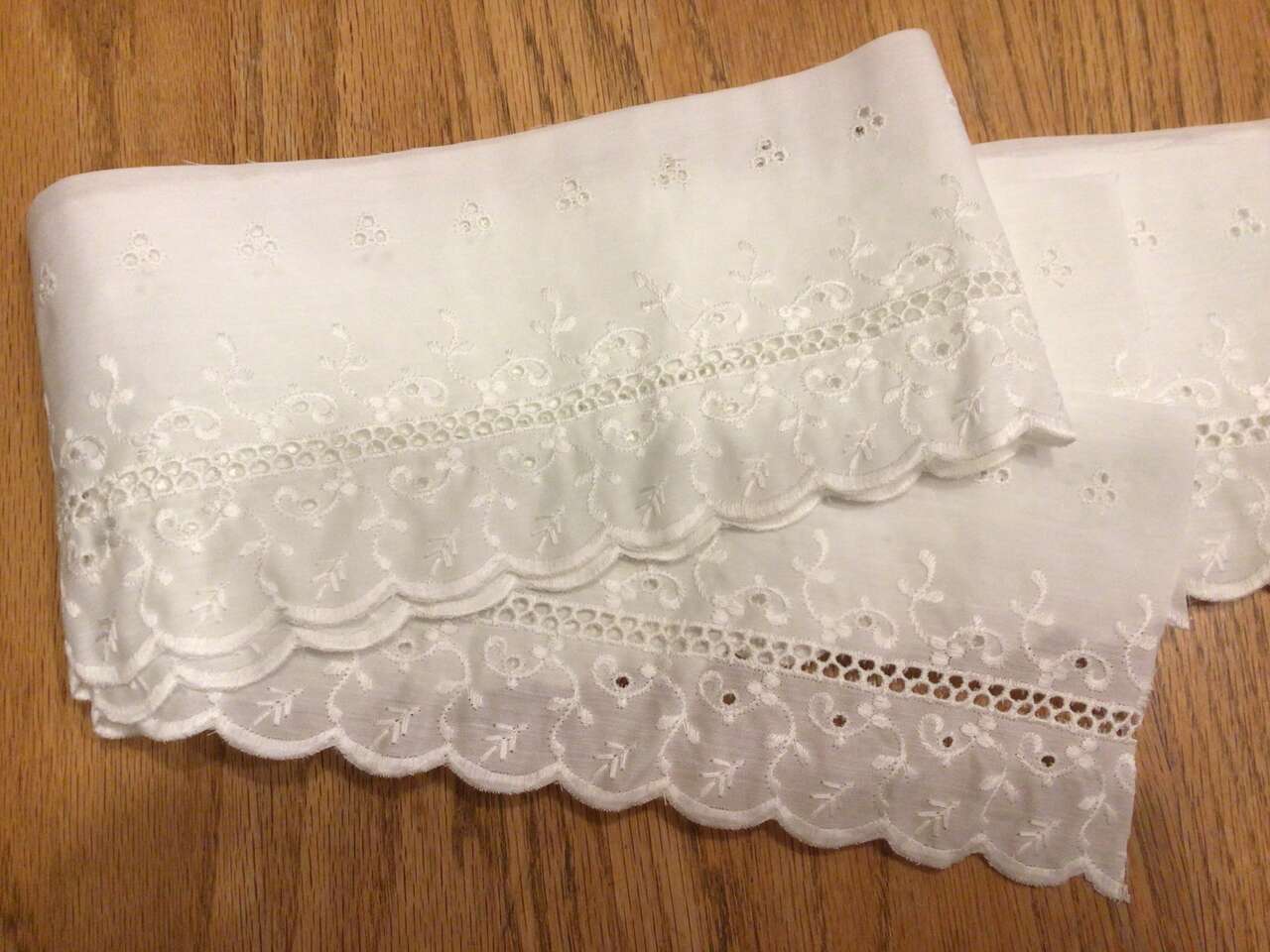 NEW white eyelet lace 4.75 in wide 3 yards