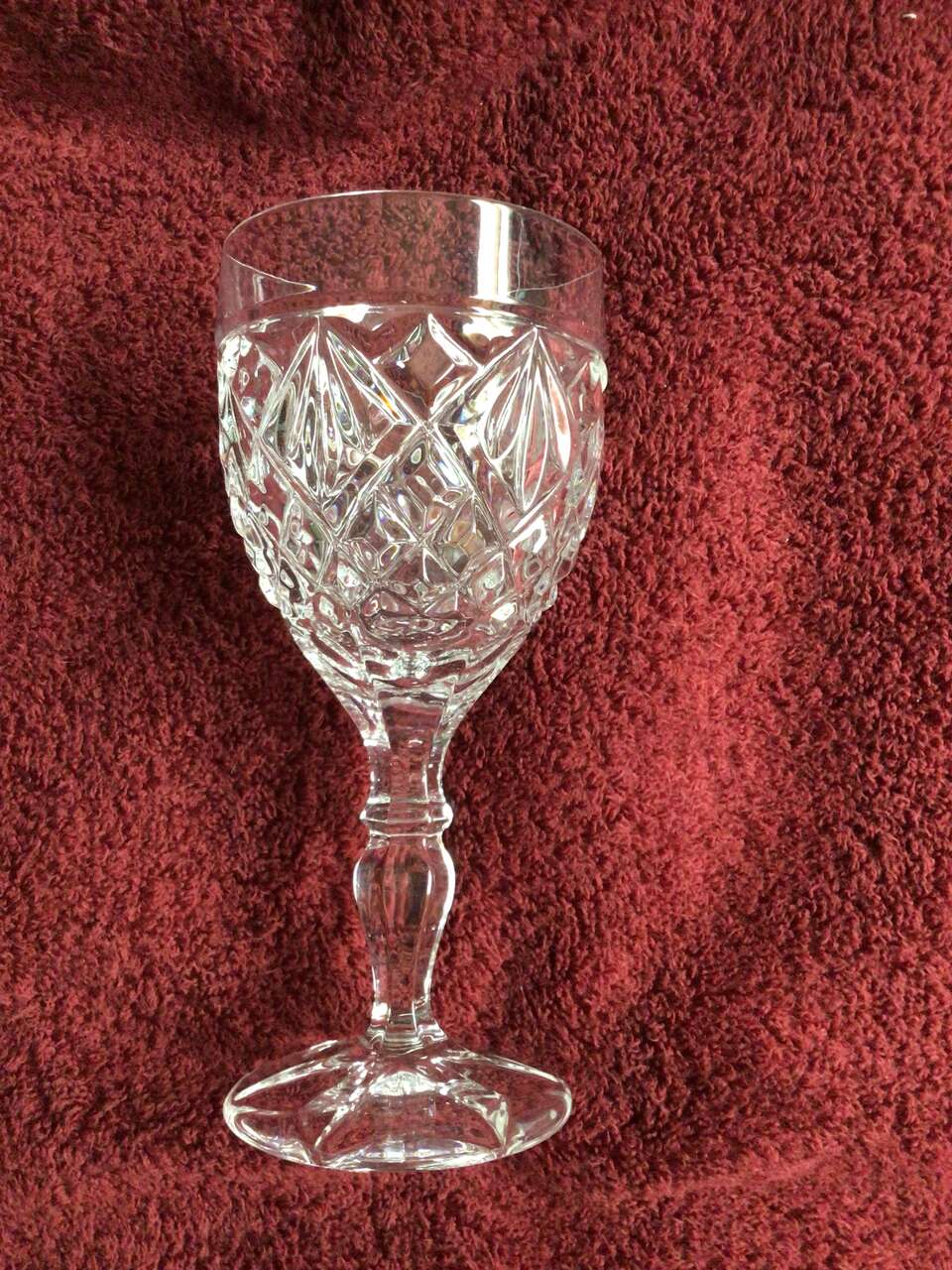 Water goblet fan criss cross 6 3/4 tall excellent