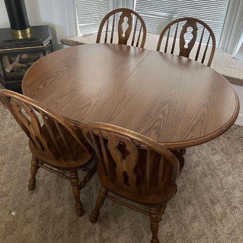 Nice heavy expandable dining table + … Furniture