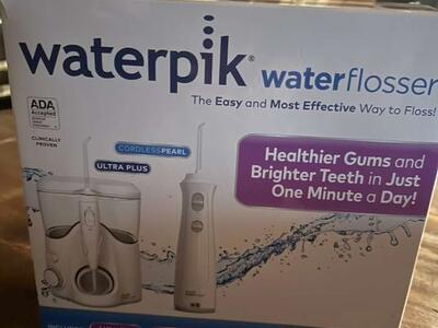 Waterpick/counter Waterflosser (new)