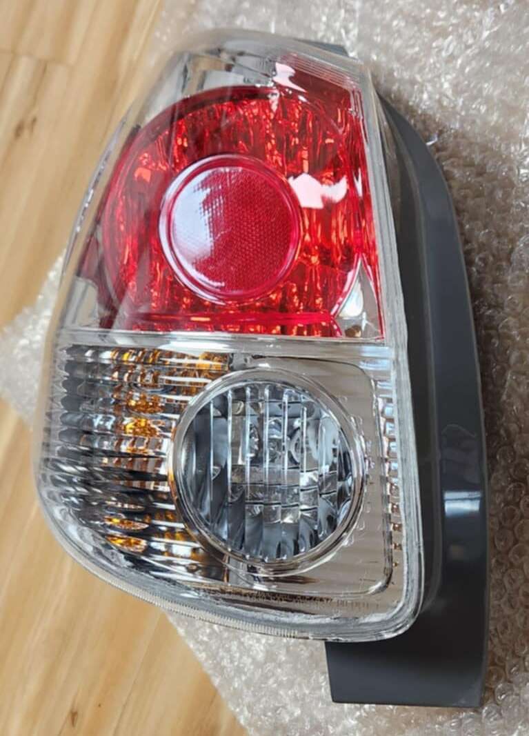 Toyota Matrix Driver Side Tail