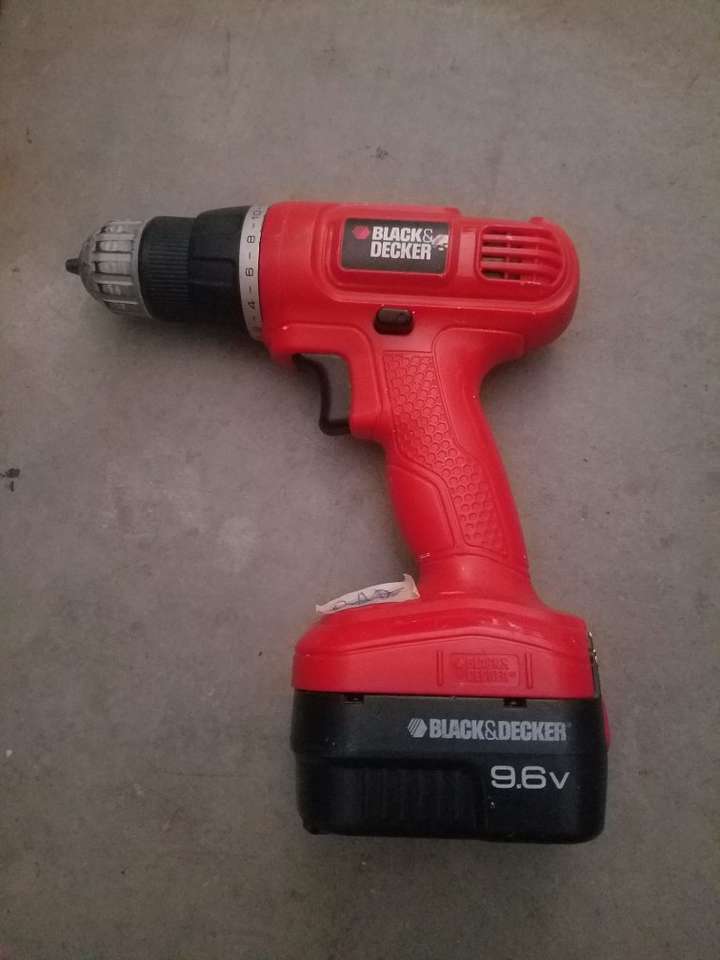 Cordless Drills 9.6V, 18V or 19.2V, Each