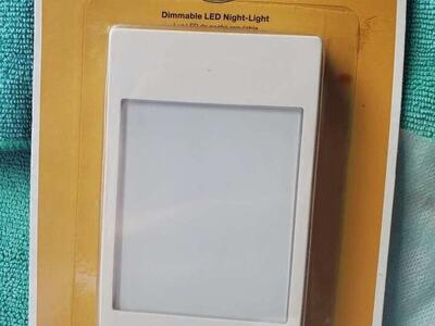 Dimmable LED Nightlight