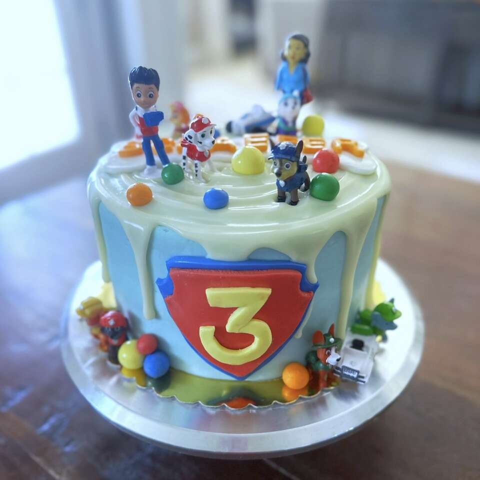 Cakes and Cupcakes for Sale! Kid Owned Bakery