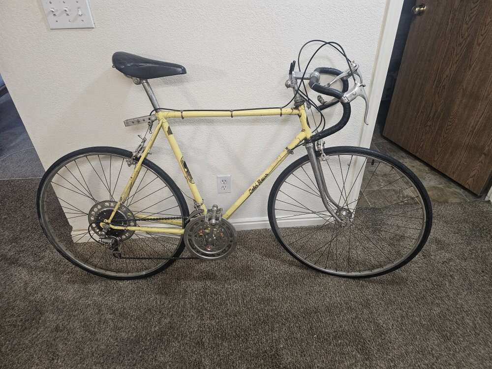 Vintage Mundo cycles caloi racer bike. From Brazil