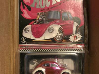 Hot Wheels RLC Custom Volkswagen VW Beetle Bug Pink 2018 Convention Party Car