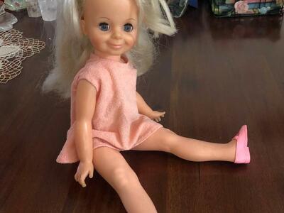 Vintage 1971 Ideal Velvet Hair Growing Doll