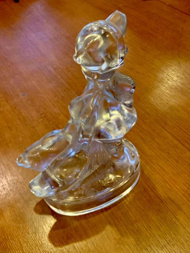 Vintage LE Smith Glass Hummel Clear Goose Girl