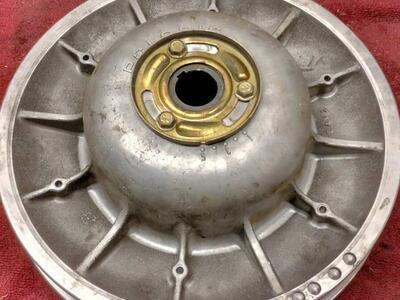 Polaris driven clutch