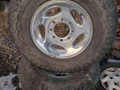 2-2002 dodge 2500 wheels and tires