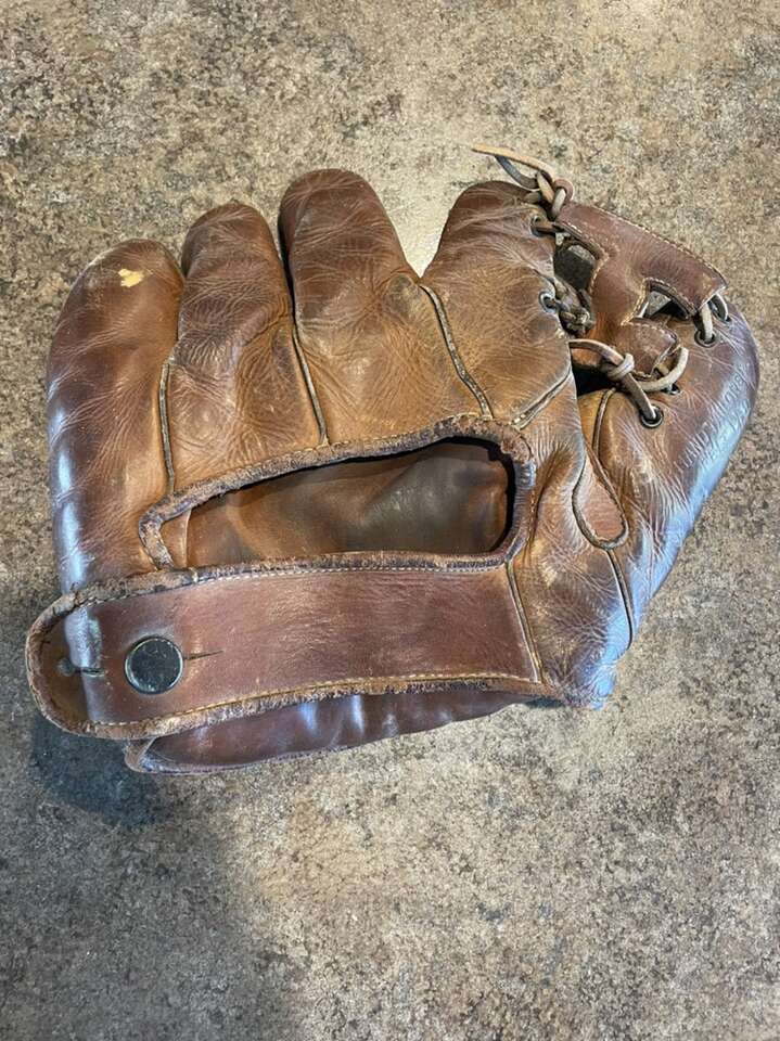 Wilson Leather Baseball Glove Professional Model