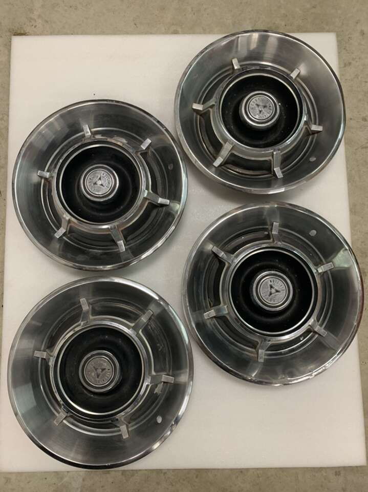 1967 Dodge Charger Hubcaps Mopar 14” Vintage