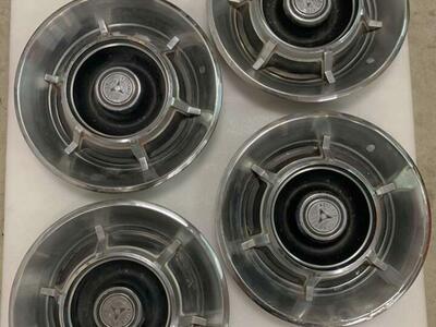 1967 Dodge Charger Hubcaps Mopar 14” Vintage