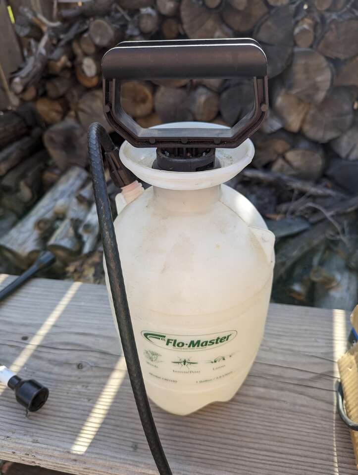 Flo master plastic sprayer