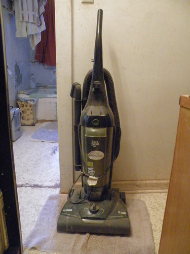 Hoover Wind Tunnel Vacuum Cleaner - $100 (Ivins) for sale in Ivins, UT