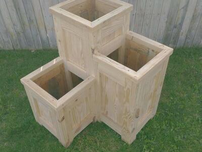 Three tier joined planter