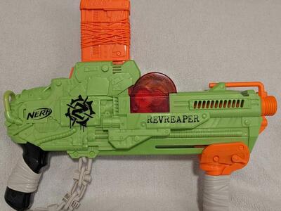 NERF REVREAPER DART BLASTER